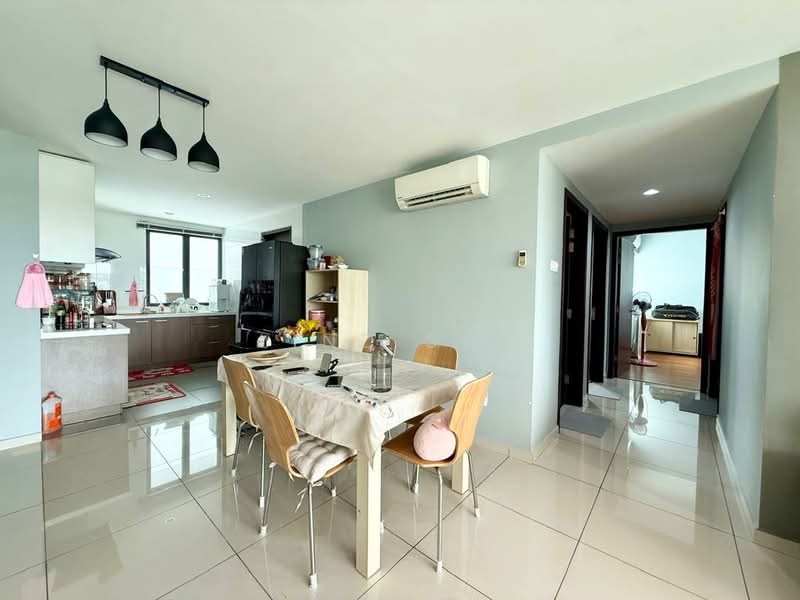 Apartment for Sale at Ponderosa Lakeside Apartment - Linz Soh - Kitchen - PropertyGuru.com.my