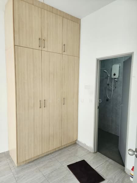 Pangsapuri untuk Dijual di Vesta View - Hero Tung - Bathroom - PropertyGuru.com.my
