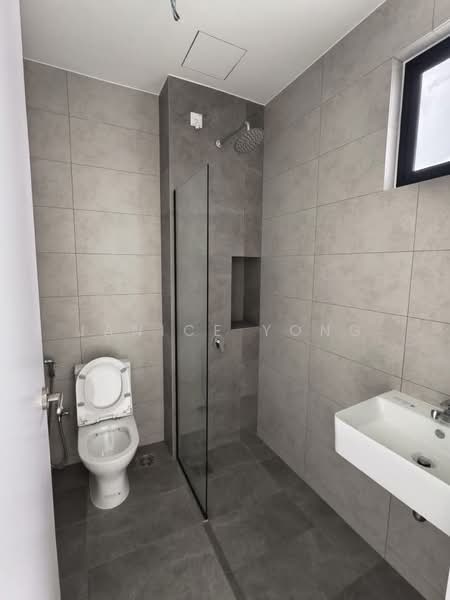 Semi-Detached House for Rent in Setia Tropika (Johor Bahru) - Janice Yong - Bathroom - PropertyGuru.com.my