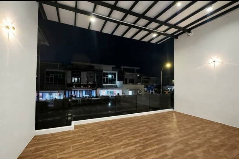 Rumah Teres untuk Dijual di Johor Bahru (Johor) - Linz Soh - Balcony - PropertyGuru.com.my