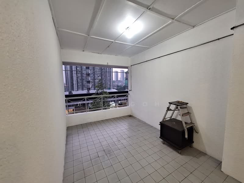 Kondominium untuk Dijual di Sri Lata @ Desa Petaling - Alex Goh - Balcony - PropertyGuru.com.my