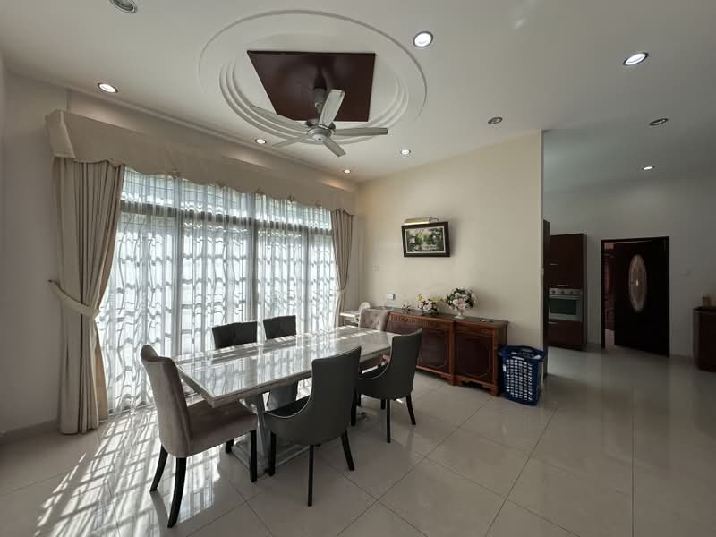 Rumah Banglo untuk Disewa di Batu Ferringhi (Penang) - Rick Goh - Dining Room - PropertyGuru.com.my
