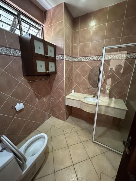 Rumah Banglo untuk Disewa di Batu Ferringhi (Penang) - Rick Goh - Bathroom - PropertyGuru.com.my