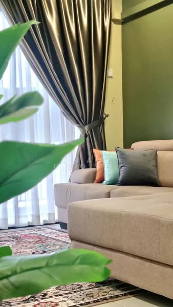Servis Apartment untuk Dijual di Metia Residence - Evan Chong - Living Room - PropertyGuru.com.my