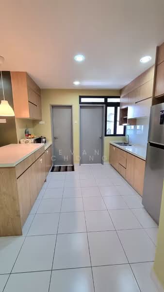 Servis Apartment untuk Dijual di Metia Residence - Evan Chong - Kitchen - PropertyGuru.com.my