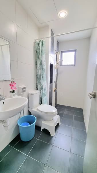 Servis Apartment untuk Dijual di Metia Residence - Evan Chong - Bathroom - PropertyGuru.com.my