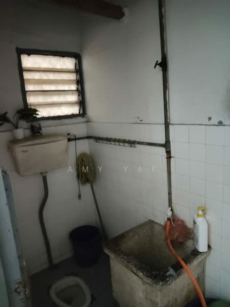 1.5-storey Terraced House for Sale in Taman Bidara (Selayang) - Amy Yap - Bathroom - PropertyGuru.com.my