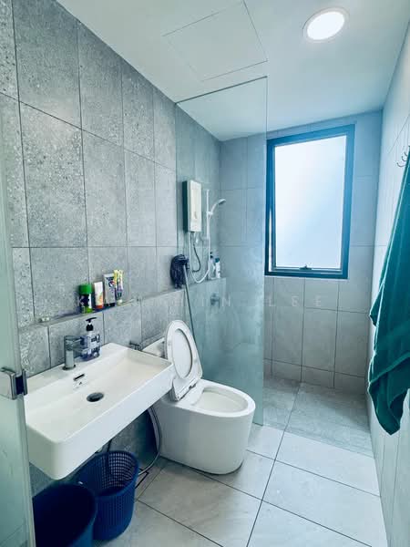 Servis Apartment untuk Disewa di Emerald 9 - Kah Hin Lee - Bathroom - PropertyGuru.com.my