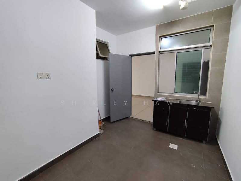 Pangsapuri untuk Dijual di East Bay (Seri Bayan) - Shirley Haw - PropertyGuru.com.my