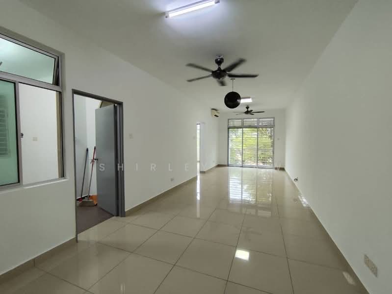 Pangsapuri untuk Dijual di East Bay (Seri Bayan) - Shirley Haw - PropertyGuru.com.my
