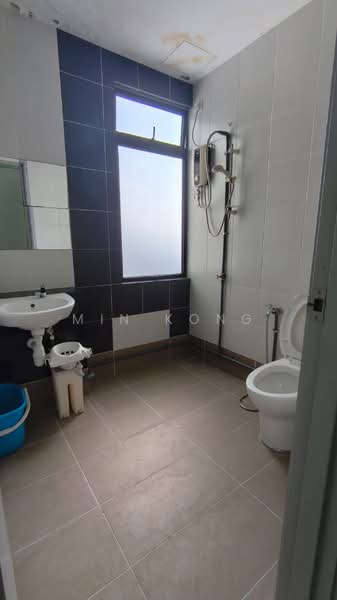 Pangsapuri untuk Disewa di Austin Regency (Pangsapuri Austin Perdana) - Min Kong - Bathroom - PropertyGuru.com.my