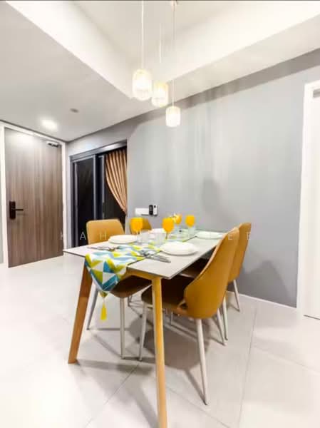 Servis Apartment untuk Disewa di The Atrium - Kah Hin Lee - Dining Room - PropertyGuru.com.my