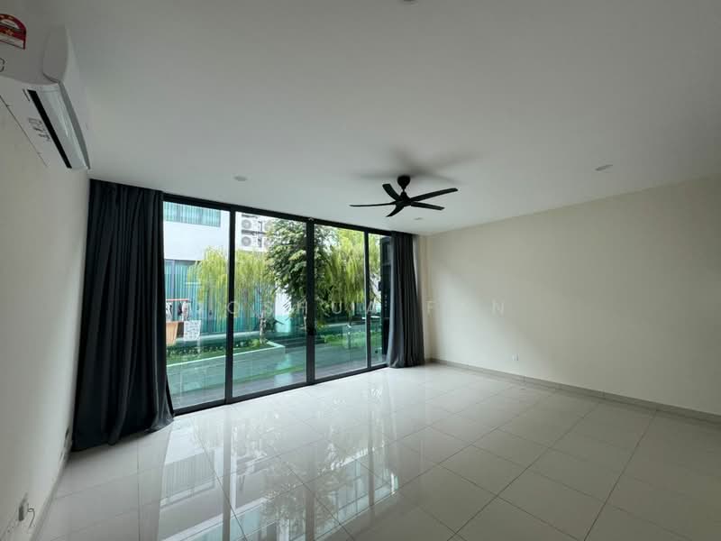 3-storey Terraced House for Rent in Bandar Nusaputra (Puchong) - Joshua Fan - Living Room - PropertyGuru.com.my
