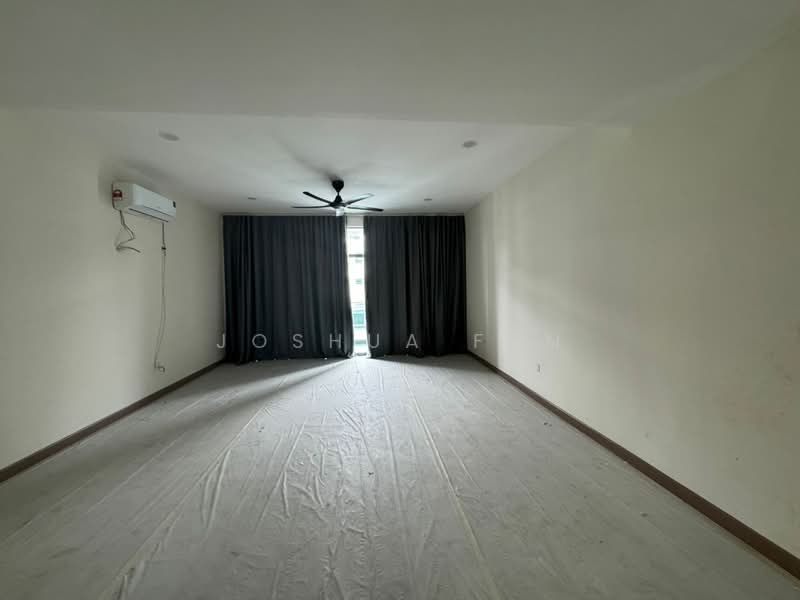 3-storey Terraced House for Rent in Bandar Nusaputra (Puchong) - Joshua Fan - Living Room - PropertyGuru.com.my