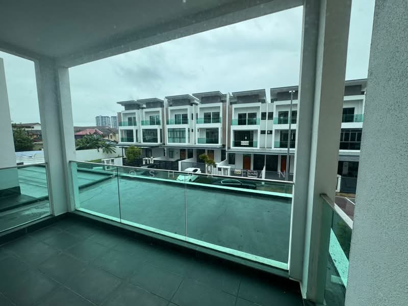 3-storey Terraced House for Rent in Bandar Nusaputra (Puchong) - Joshua Fan - Exterior - PropertyGuru.com.my
