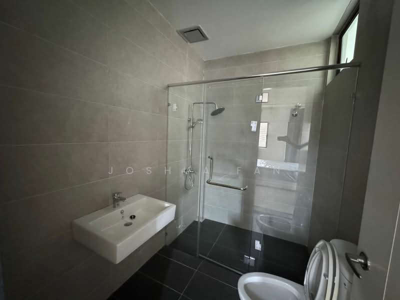 3-storey Terraced House for Rent in Bandar Nusaputra (Puchong) - Joshua Fan - Bathroom - PropertyGuru.com.my