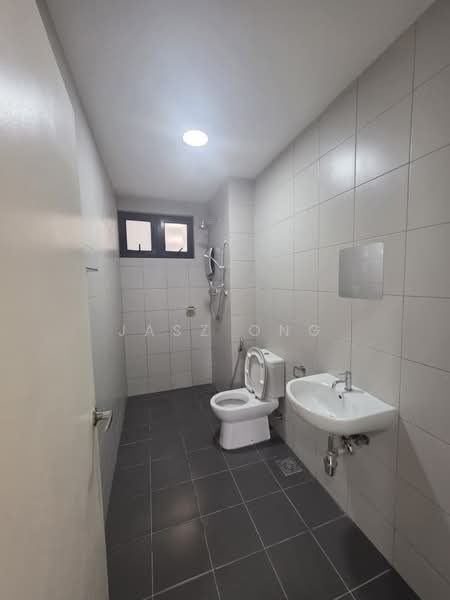 Service Residence for Sale at Meridin Executive Suites @ The Meridin - Jasz Ong - Bathroom - PropertyGuru.com.my