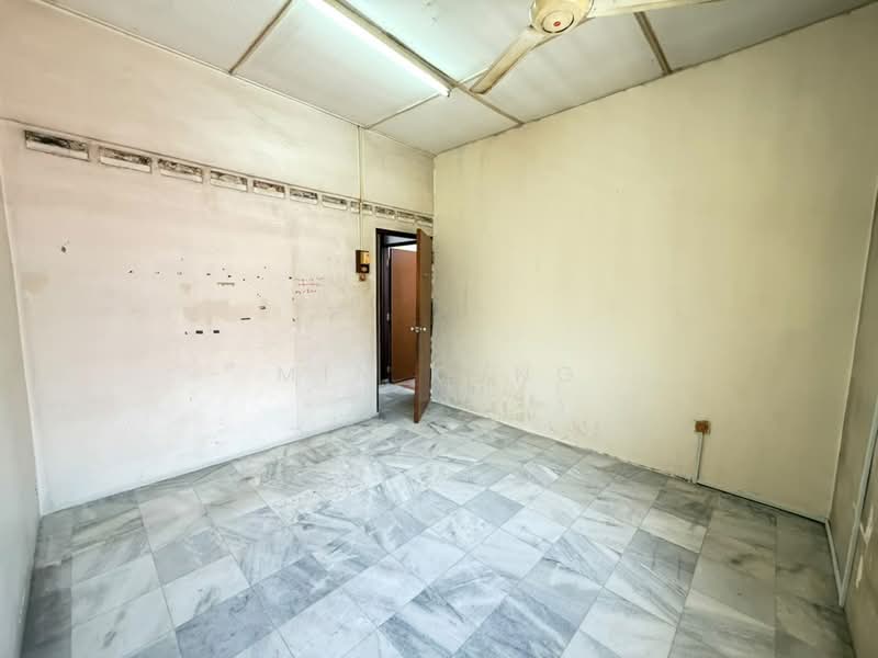Rumah Teres 2 Tingkat untuk Dijual di Taman Johor Jaya (Johor Bahru) - Min Kong - Interior - PropertyGuru.com.my