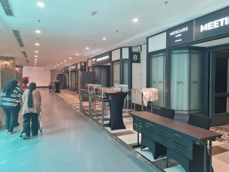 Retail Space for Rent in Presint 1 (Putrajaya) - Liza AB - Corridor - PropertyGuru.com.my