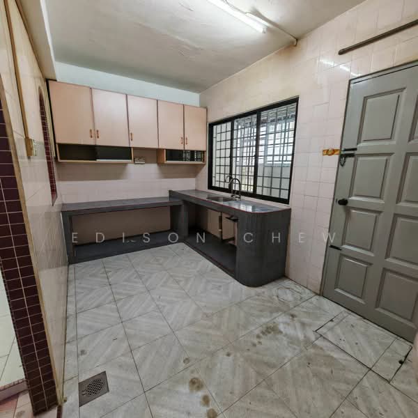 Rumah Teres 2-Tingkat untuk Dijual di Taman Damai Jaya (Skudai) - EDISON CHEW - PropertyGuru.com.my