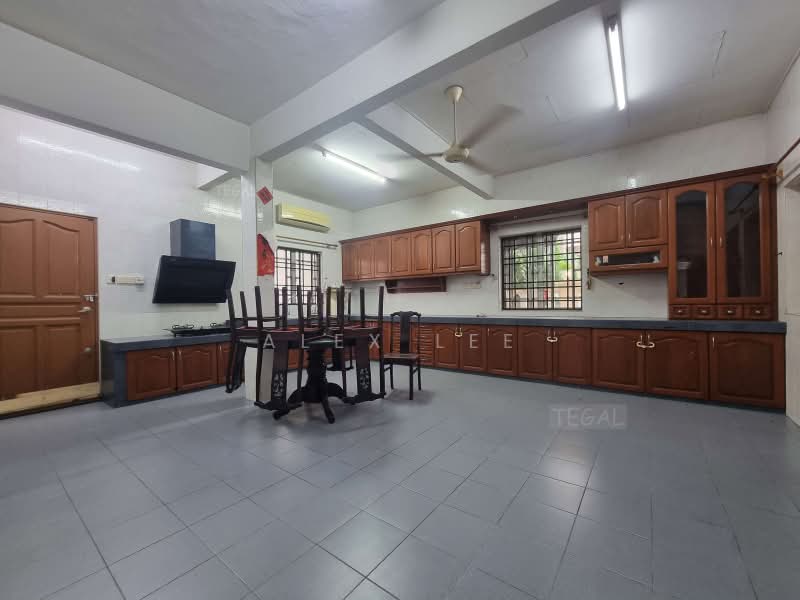 Rumah Teres 2-Tingkat untuk Dijual di Klang (Selangor) - Alex Lee - Kitchen - PropertyGuru.com.my