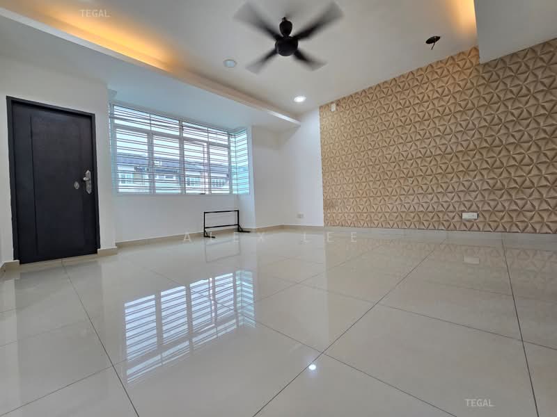 Rumah Teres untuk Dijual di Bandar Puteri Klang (Klang) - Alex Lee - Living Room - PropertyGuru.com.my