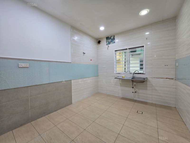 Rumah Teres untuk Dijual di Bandar Puteri Klang (Klang) - Alex Lee - Kitchen - PropertyGuru.com.my
