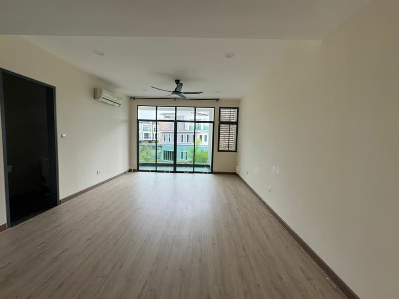 3-storey Terraced House for Rent in Bandar Nusaputra (Puchong) - Joshua Fan - Living Room - PropertyGuru.com.my