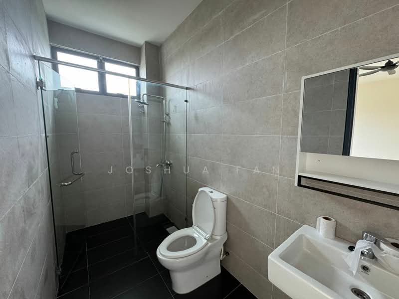 3-storey Terraced House for Rent in Bandar Nusaputra (Puchong) - Joshua Fan - Bathroom - PropertyGuru.com.my