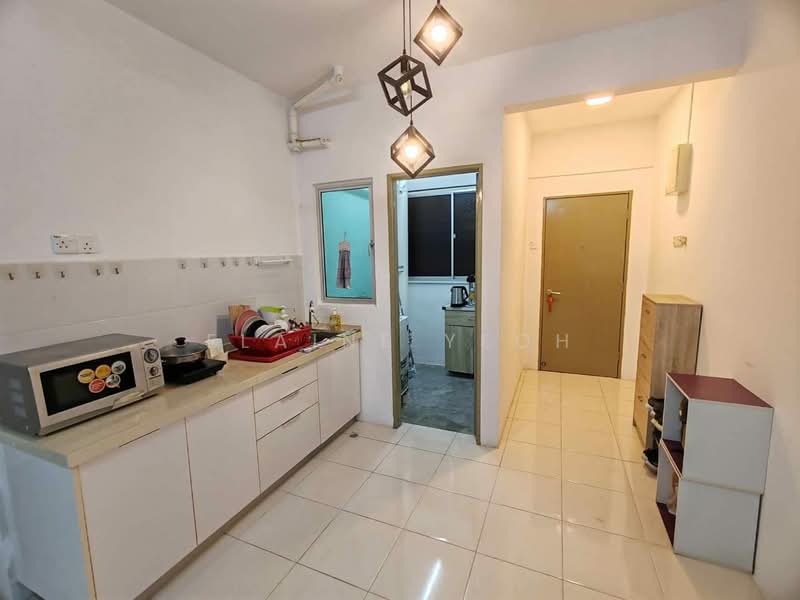 Pangsapuri untuk Dijual di The Rise Collection 2 - Elaine Yeoh - Kitchen - PropertyGuru.com.my