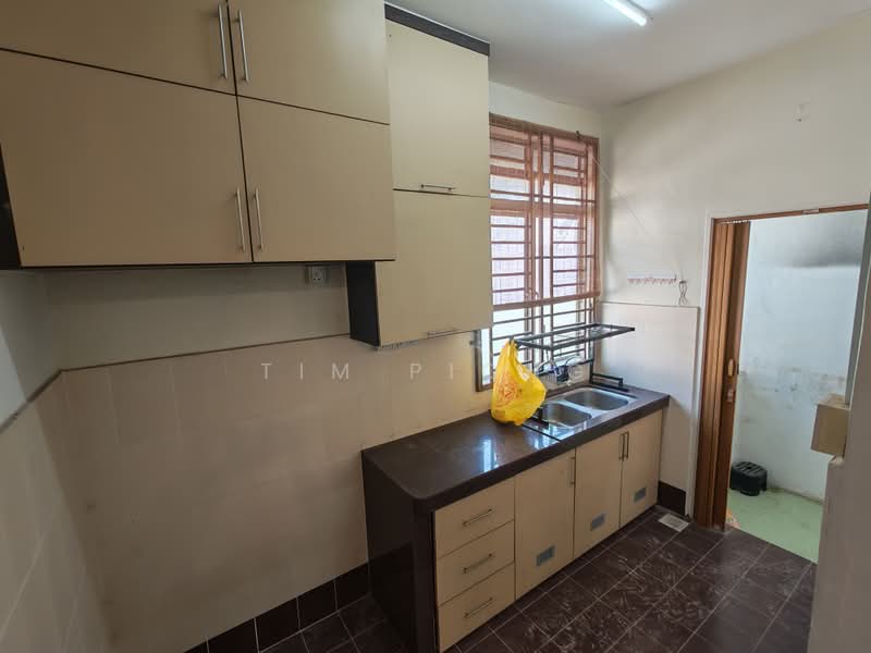 Townhouse for Sale in Taman Krubong Perdana (Krubong) - Tim Piong - Kitchen - PropertyGuru.com.my