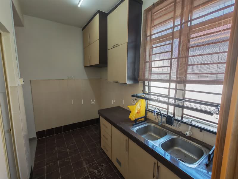 Townhouse for Sale in Taman Krubong Perdana (Krubong) - Tim Piong - Kitchen - PropertyGuru.com.my