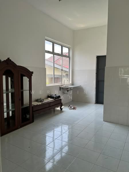 Rumah Berkembar untuk Dijual di Taman Tekukur Indah (Nibong Tebal) - Wern Jing Tan - Kitchen - PropertyGuru.com.my