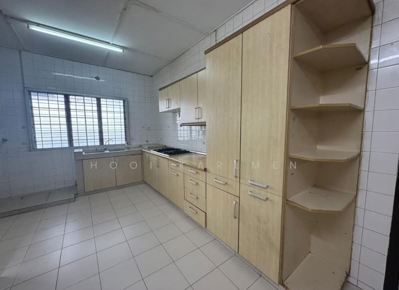 Bungalow for Sale in Seksyen 12 (Petaling Jaya) - Hooi Karlmen - Kitchen - PropertyGuru.com.my
