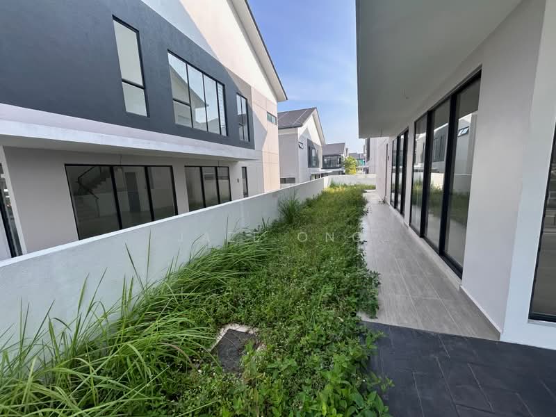 Semi-Detached House for Sale in Kajang (Selangor) - Jaze Ong - Exterior - PropertyGuru.com.my