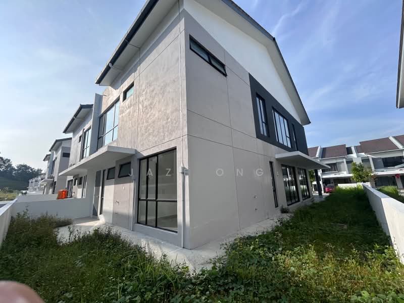 Semi-Detached House for Sale in Kajang (Selangor) - Jaze Ong - Exterior - PropertyGuru.com.my