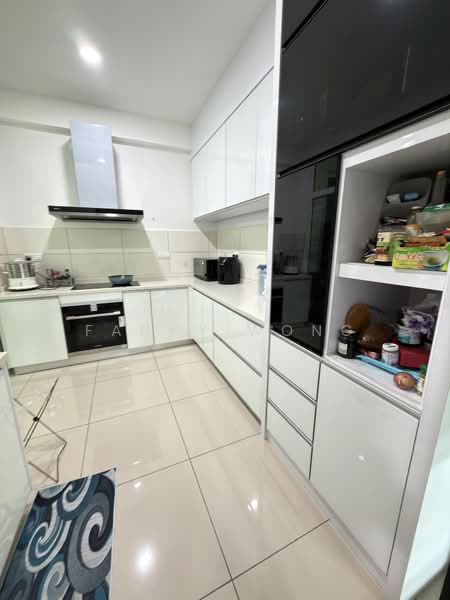 Condominium for Sale at Starhill Luxury Residence - Fanny Wong - Kitchen - PropertyGuru.com.my