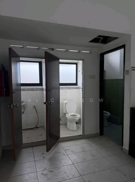 Shop / Office for Rent in Taman Sri Selayang (Selayang) - Alice Leow - Bathroom - PropertyGuru.com.my