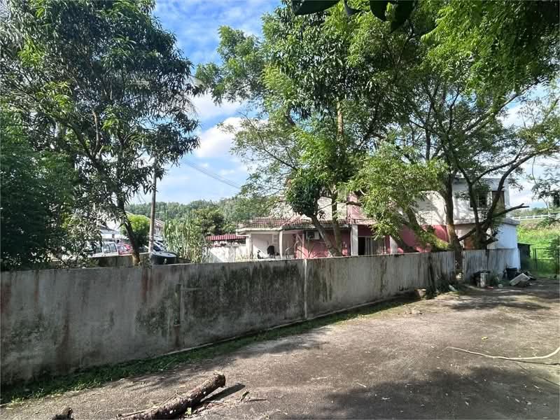 Rumah Teres 2 Tingkat untuk Dijual di Bandar Putra Permai (Seri Kembangan) - Allen . - Exterior - PropertyGuru.com.my