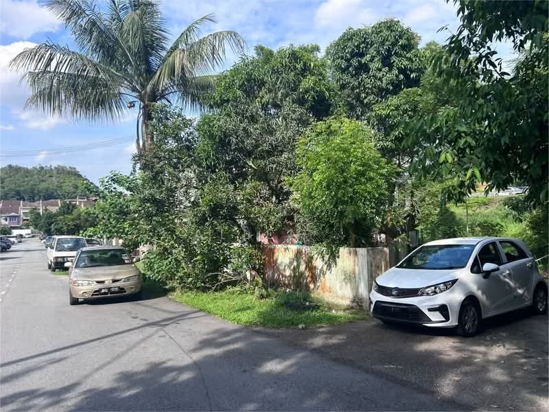 Rumah Teres 2 Tingkat untuk Dijual di Bandar Putra Permai (Seri Kembangan) - Allen . - Exterior - PropertyGuru.com.my