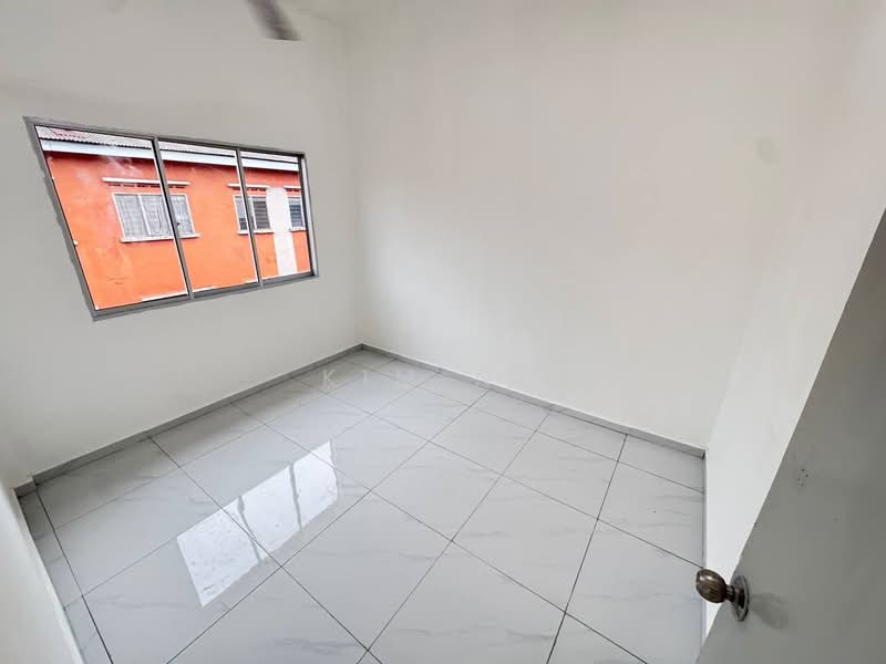 Rumah Flat untuk Dijual di Taman Pulai Utama - Kim Ng - Interior - PropertyGuru.com.my