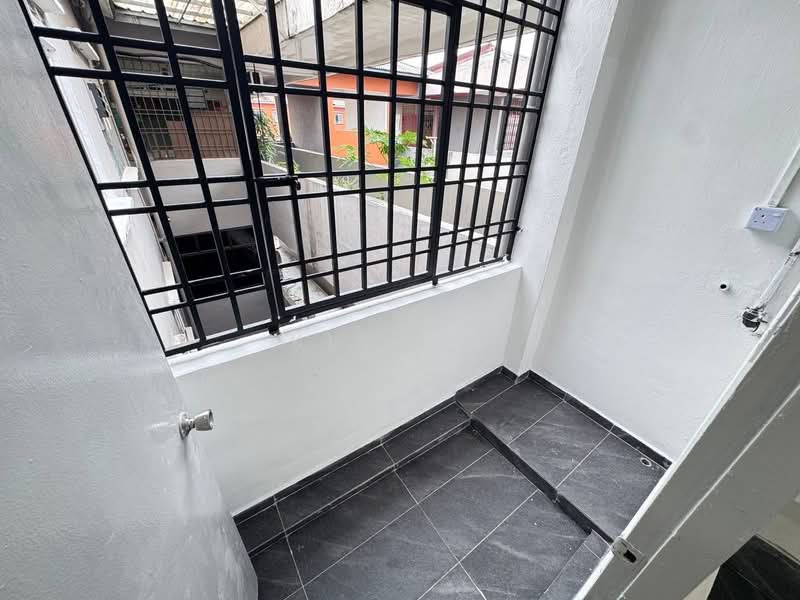 Rumah Flat untuk Dijual di Taman Pulai Utama - Kim Ng - Interior - PropertyGuru.com.my
