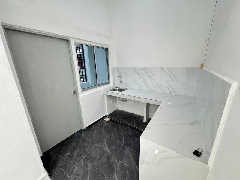 Rumah Flat untuk Dijual di Taman Pulai Utama - Kim Ng - PropertyGuru.com.my