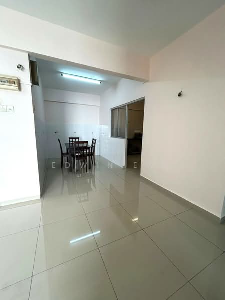 Condominium for Rent at Putra Place Condominium - Edwin Ewe - Dining Room - PropertyGuru.com.my