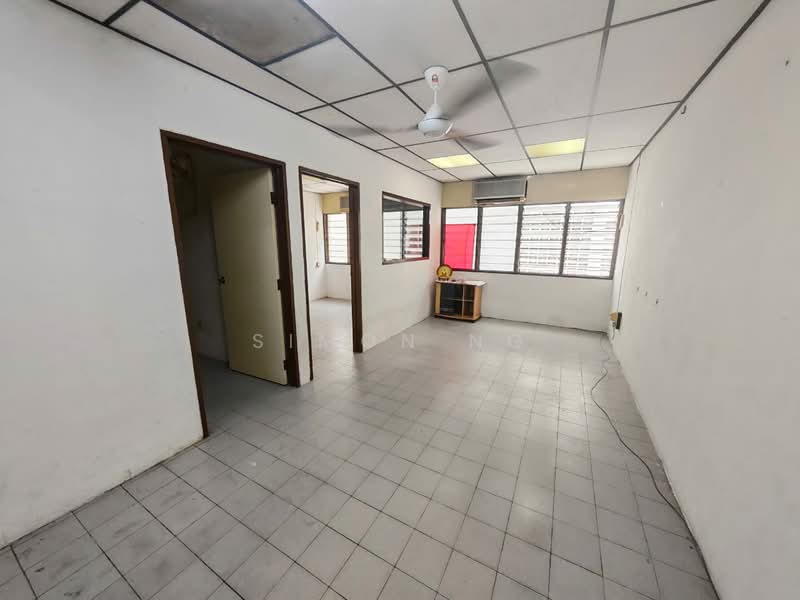 Rumah Flat untuk Disewa di Taman Bayu Mutiara - Simon Ng - Living Room - PropertyGuru.com.my