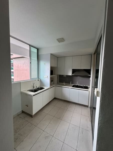 Kondominium untuk Disewa di Rimba Residence - Luff Lee - Kitchen - PropertyGuru.com.my