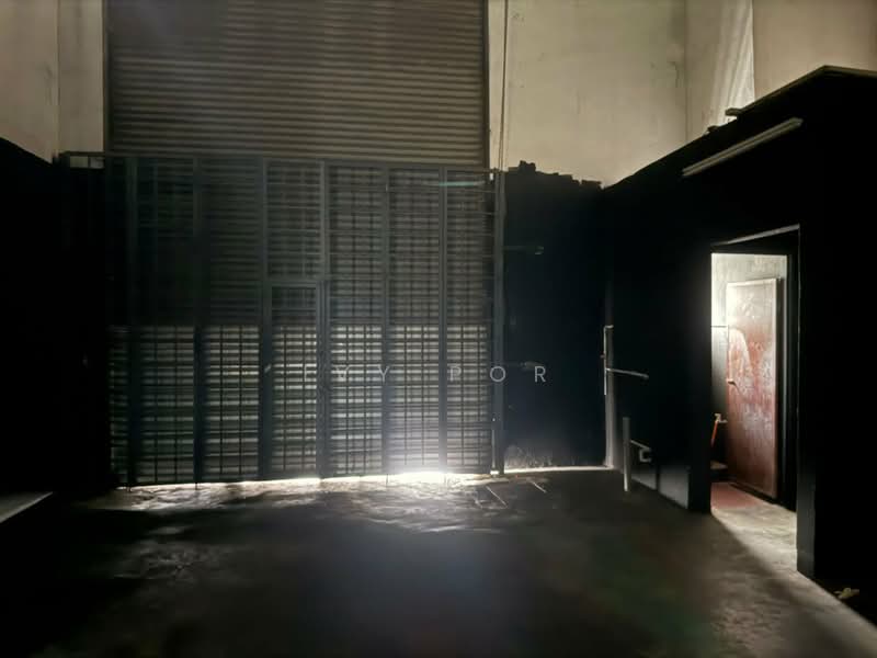 Factory for Rent in Kampung Bukit Kemuning (Shah Alam) - Ivy Por - Interior - PropertyGuru.com.my
