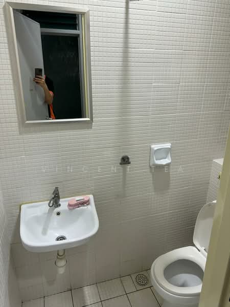 Apartment for Rent at The Sky Executive Suites - Vincent Tea - Bathroom - PropertyGuru.com.my