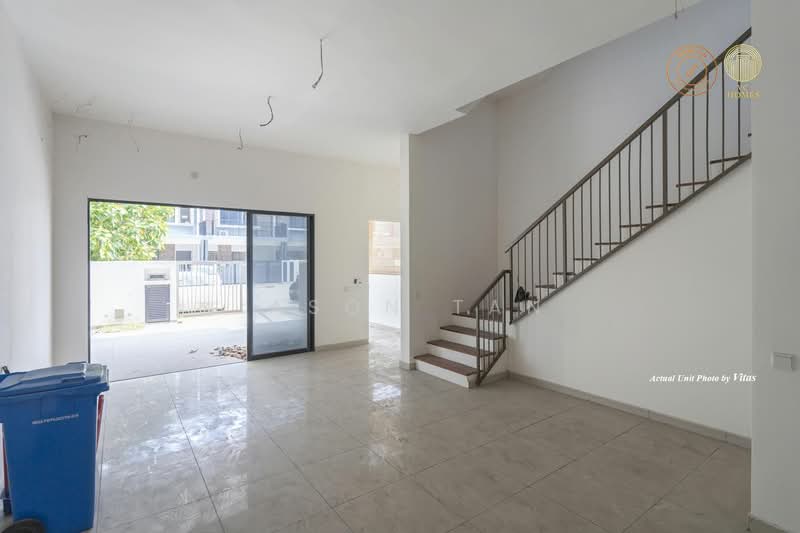 Rumah Teres 3 Tingkat untuk Dijual di Setia Utama (Setia Alam) - Jason Tan - Living Room - PropertyGuru.com.my
