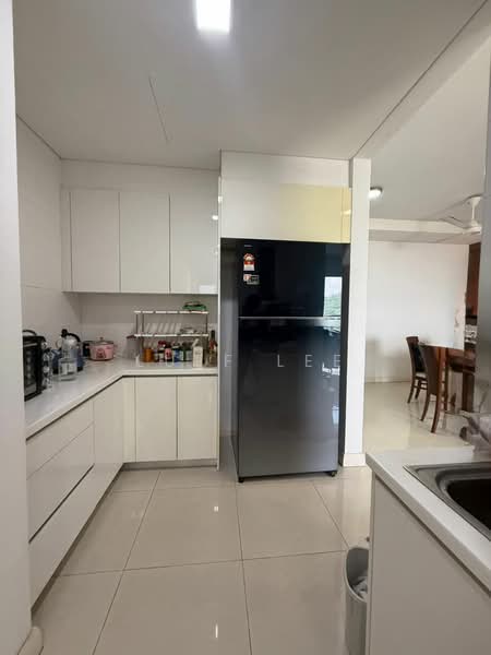 Kondominium untuk Disewa di The Westside Two - Luff Lee - Kitchen - PropertyGuru.com.my